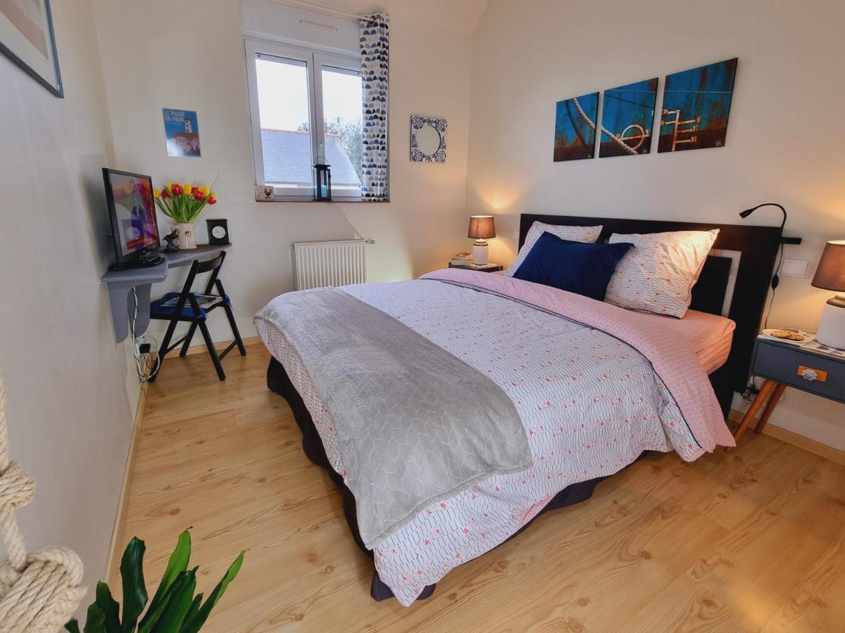 Chambres D'Hotes "Le Clos De La Baie" Пампол Стая снимка